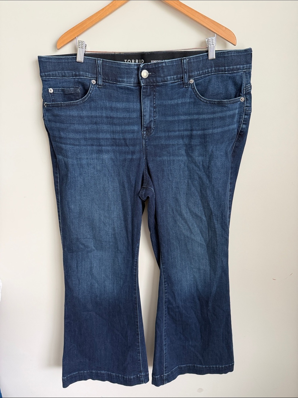 Torrid Bombshell Flare Jeans size 22 short